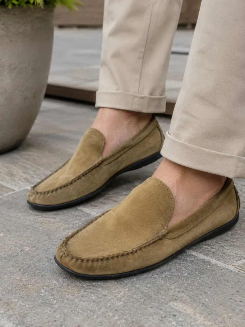 Allen Edmonds Tampa Suede Loafer 9.5 D Brown